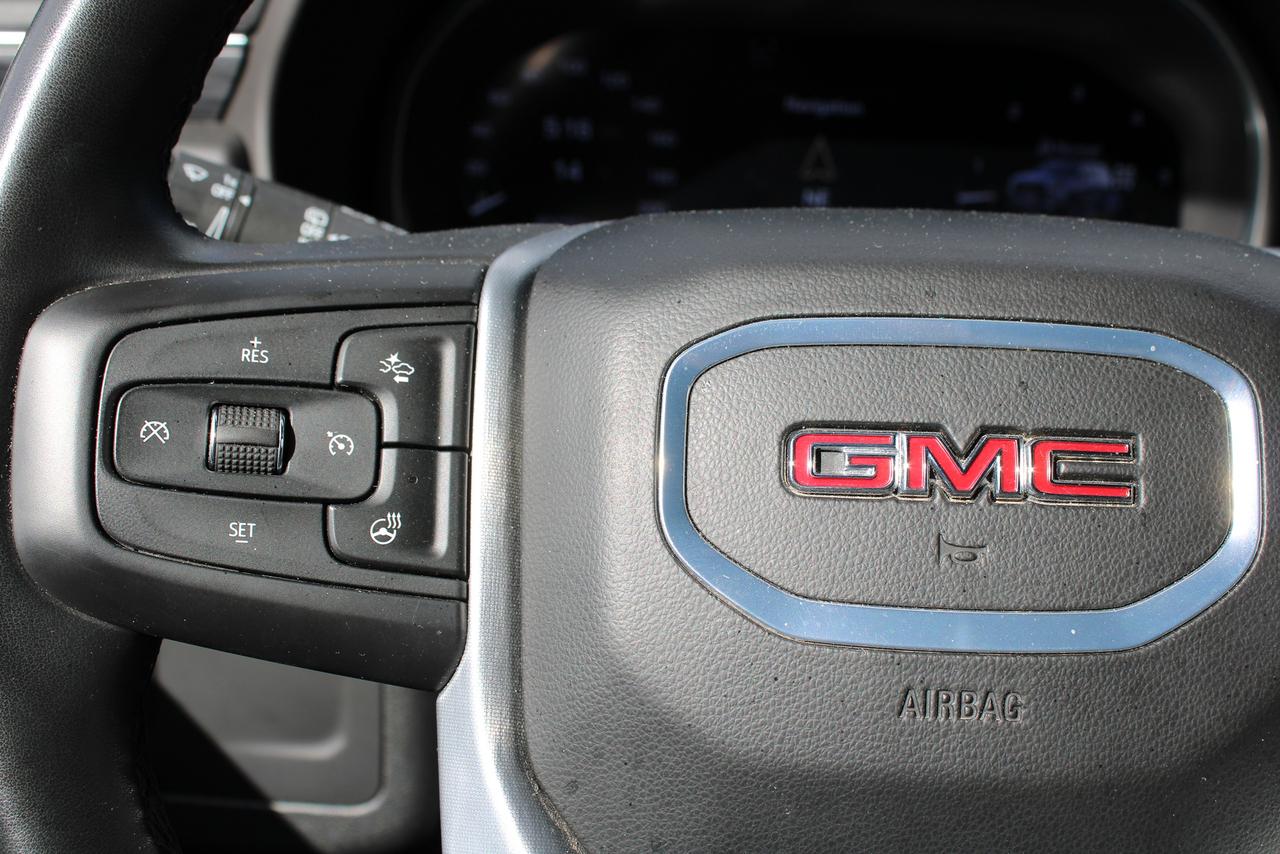 2024 GMC Yukon XL 4WD 4dr SLT Photo