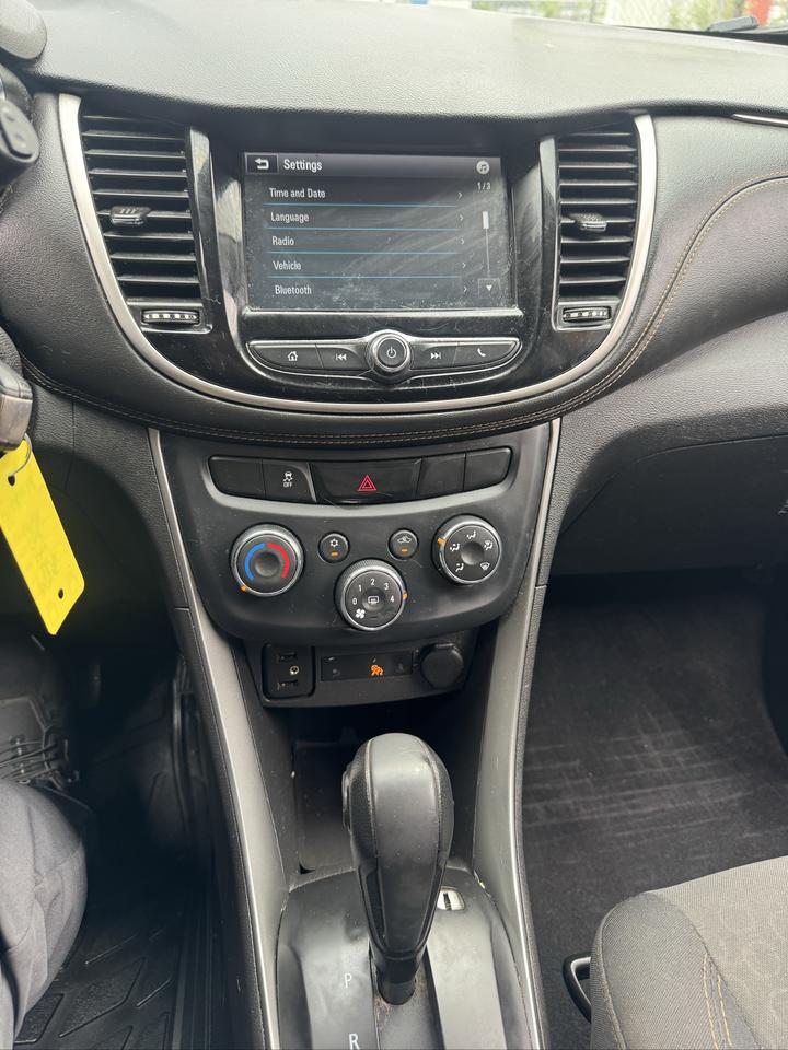 2017 Chevrolet Trax LS Photo