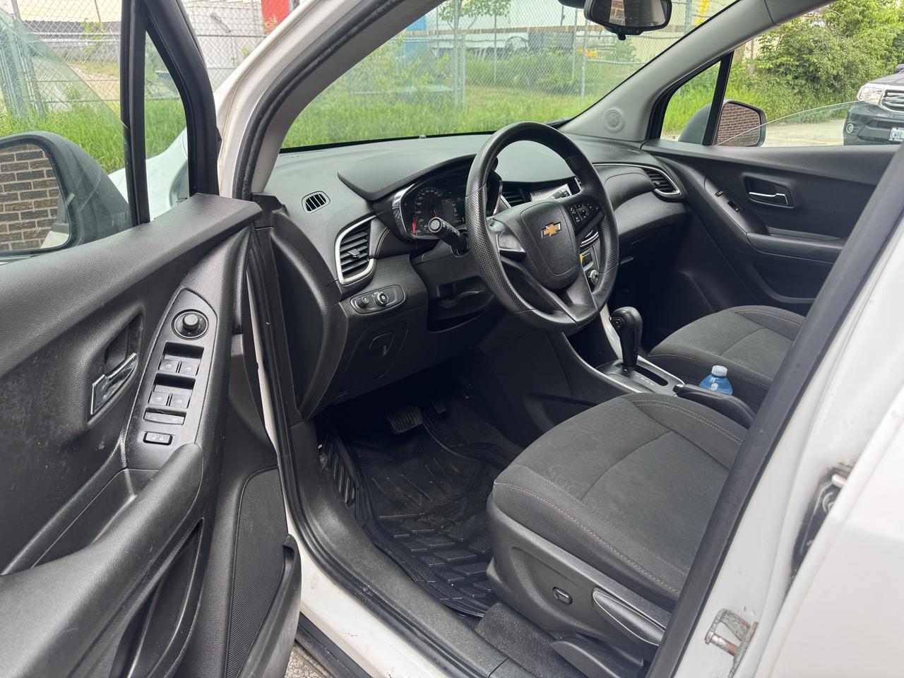 2017 Chevrolet Trax LS Photo