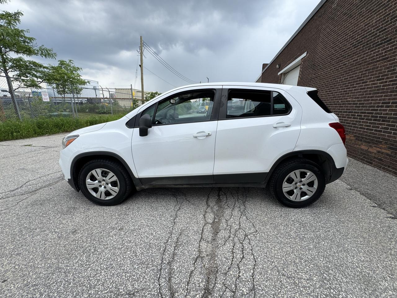 2017 Chevrolet Trax LS Photo