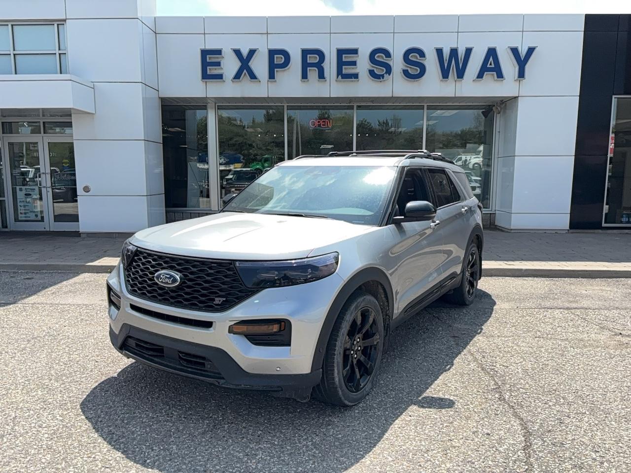 2021 Ford Explorer ST, PREMIUM TECH PACK AND STREET PACK AND SUNROOF! Photo0
