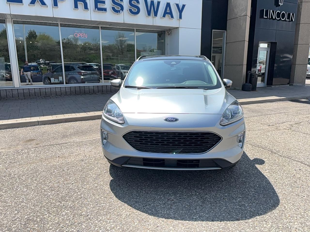 2022 Ford Escape SEL, AWD, HYBRID, PANO ROOF, HITCH, COPILOT! Photo