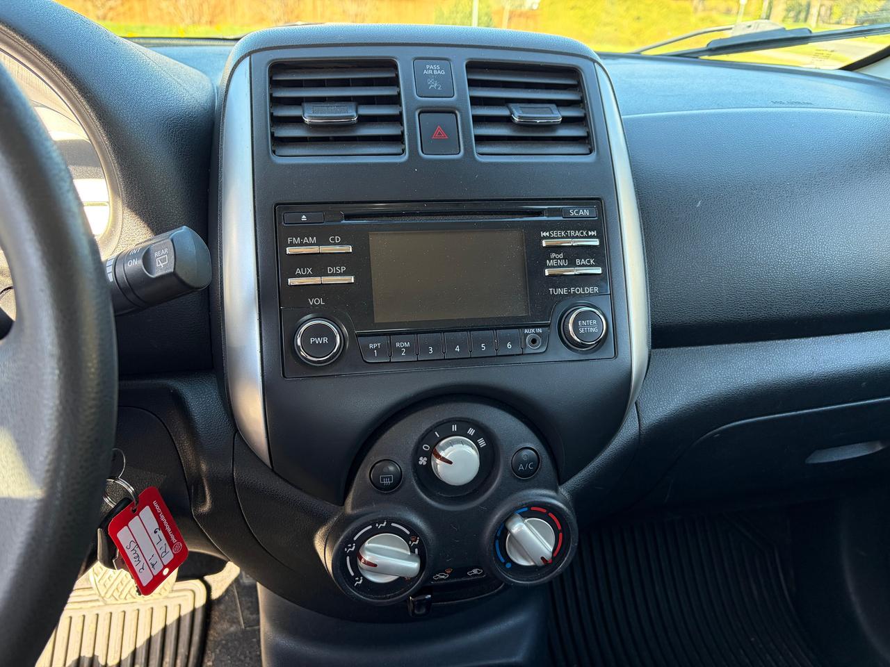 2015 Nissan Micra 4dr HB AUTO SV Photo