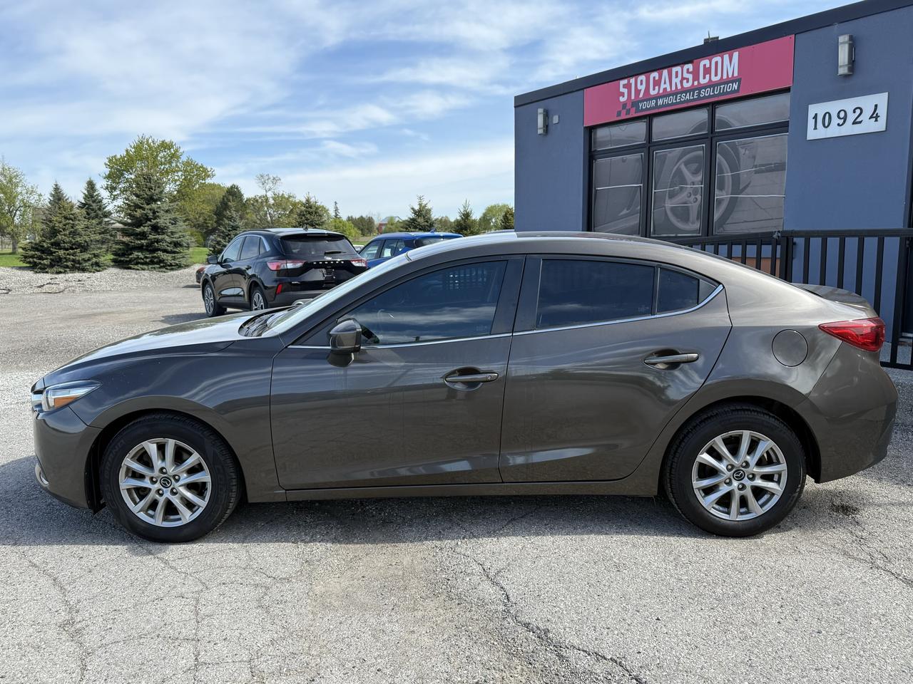 2017 Mazda MAZDA3 GS | Navigation | Backup Camera | Heated Seats Photo