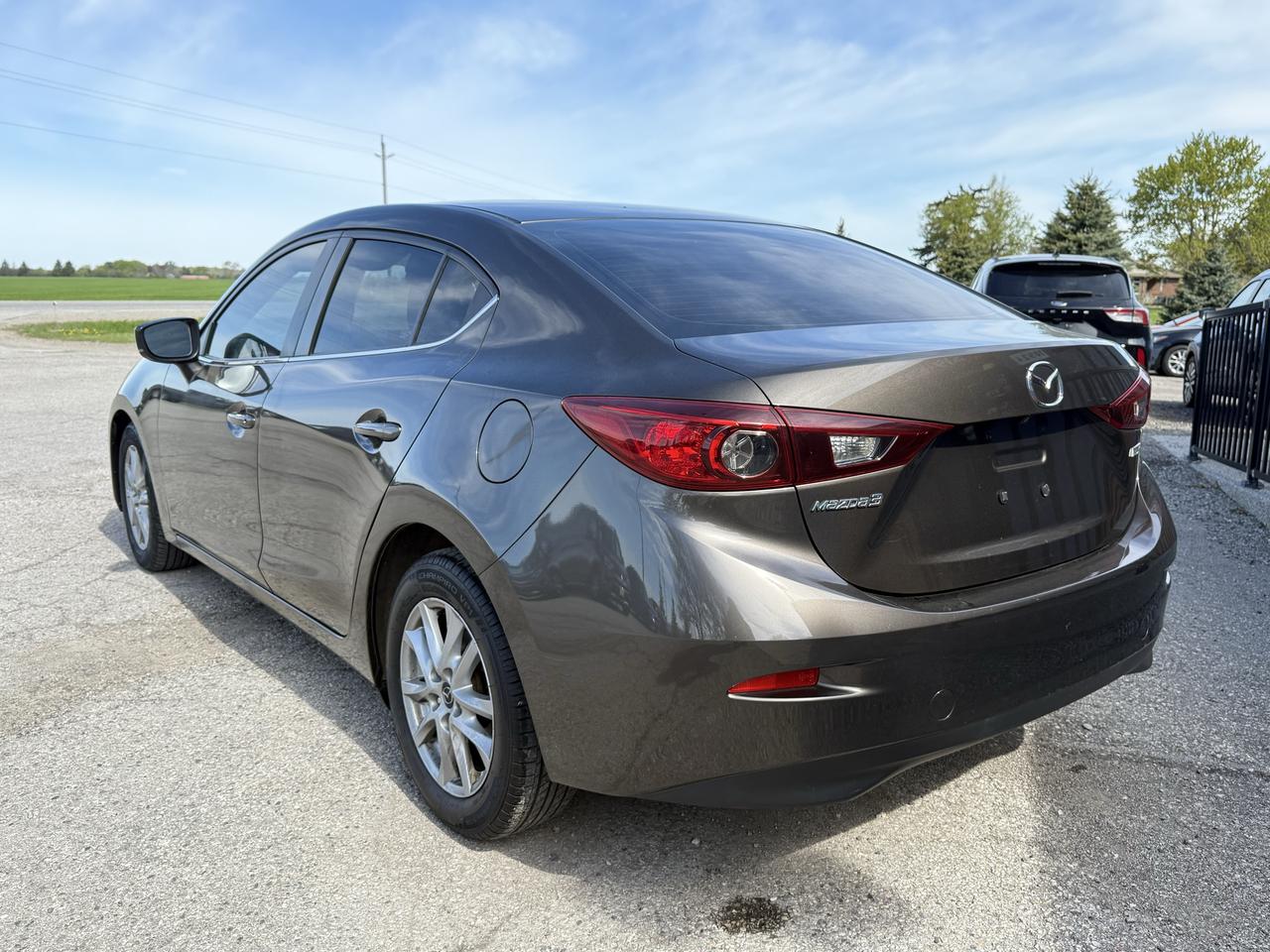 2017 Mazda MAZDA3 GS | Navigation | Backup Camera | Heated Seats Photo