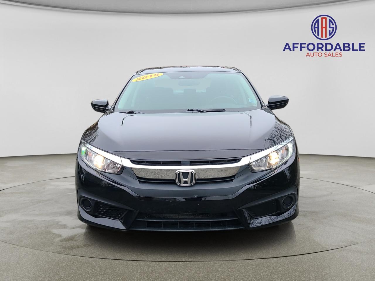 2018 Honda Civic SE - Photo #8