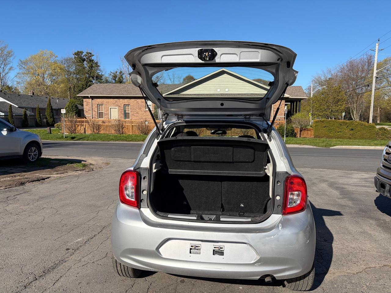 2015 Nissan Micra 4dr HB AUTO SV Photo