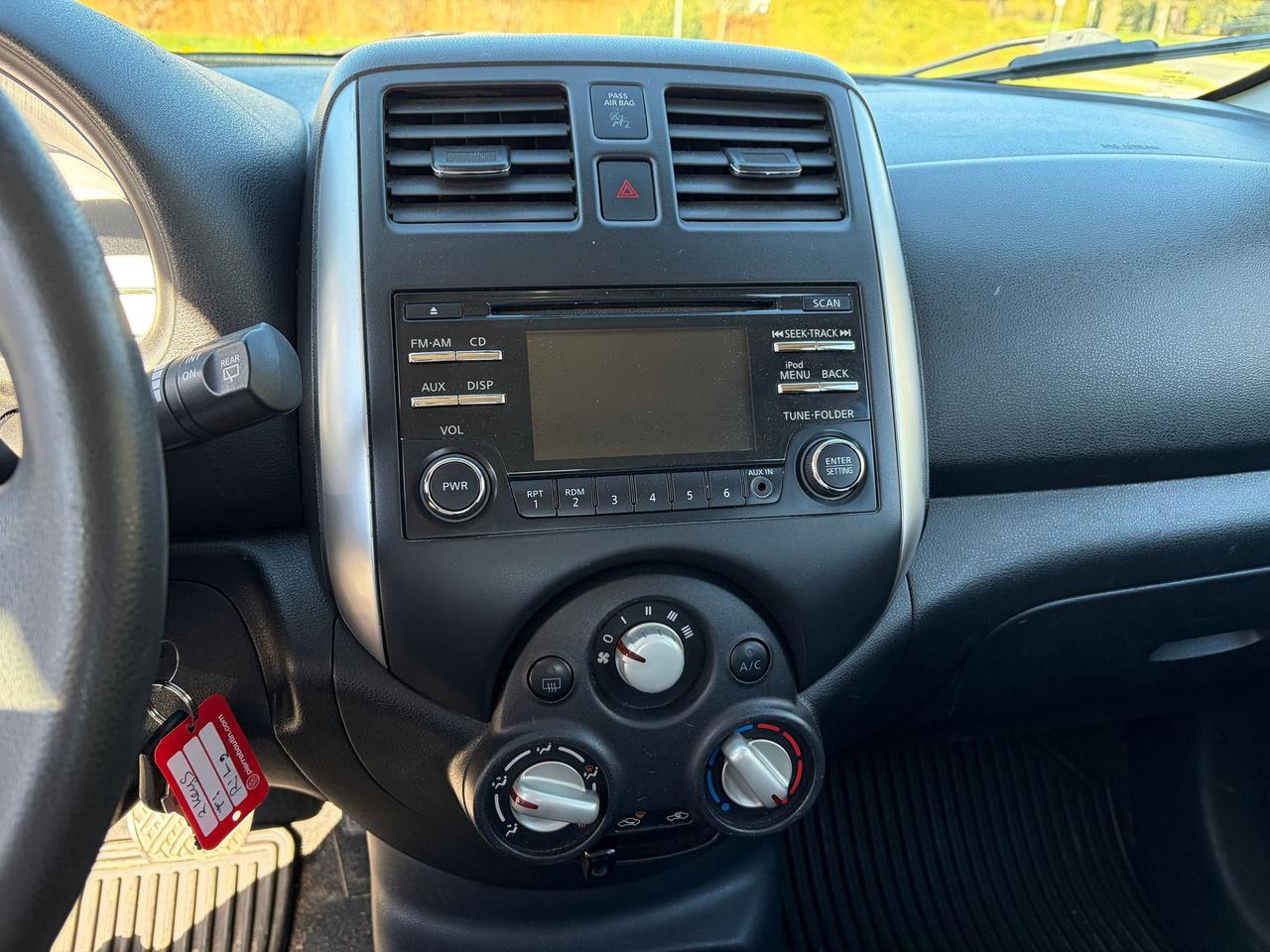 2015 Nissan Micra 4dr HB AUTO SV Photo