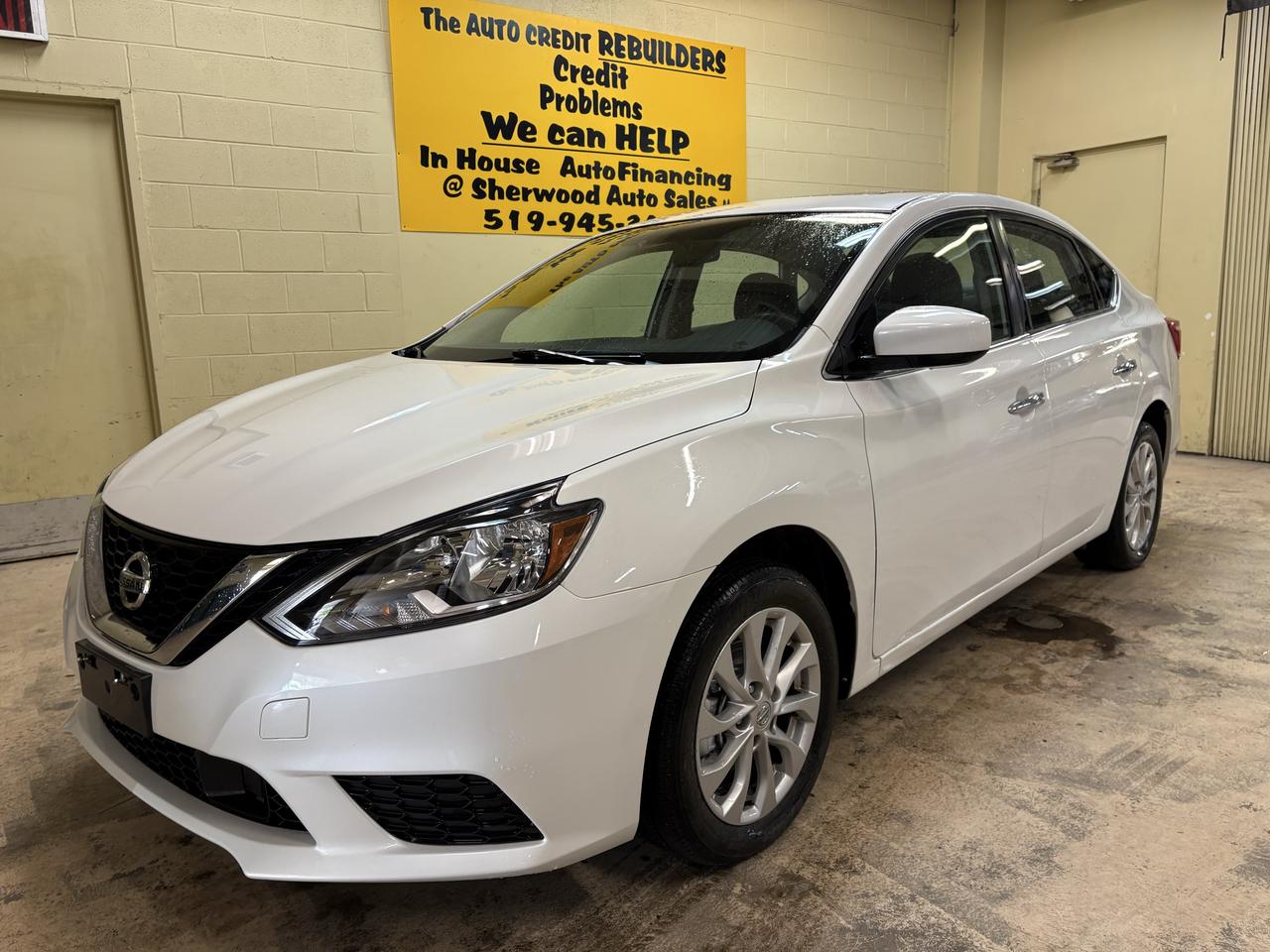 2018 Nissan Sentra S Photo2