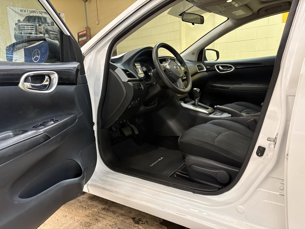 2018 Nissan Sentra S Photo
