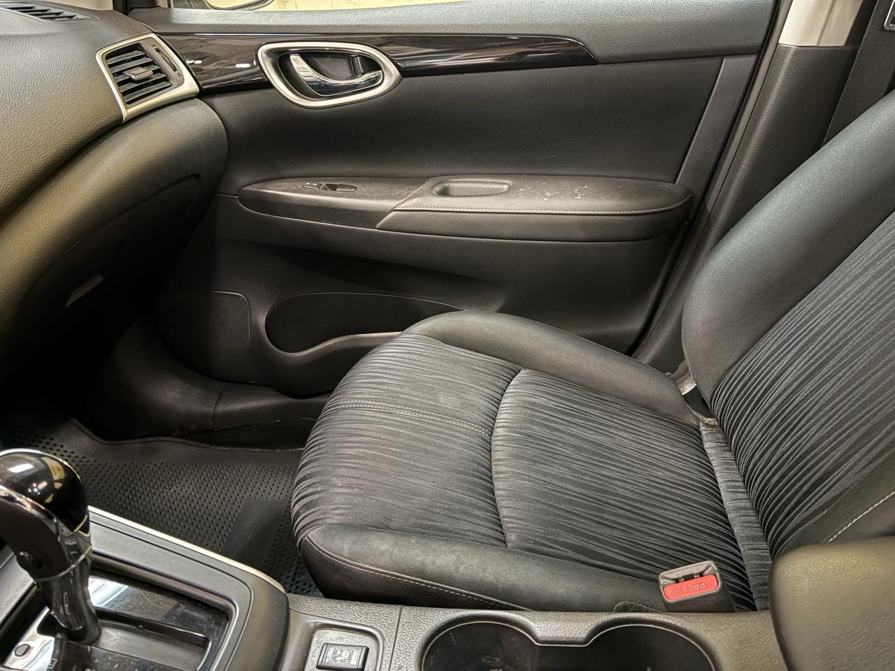 2018 Nissan Sentra S Photo
