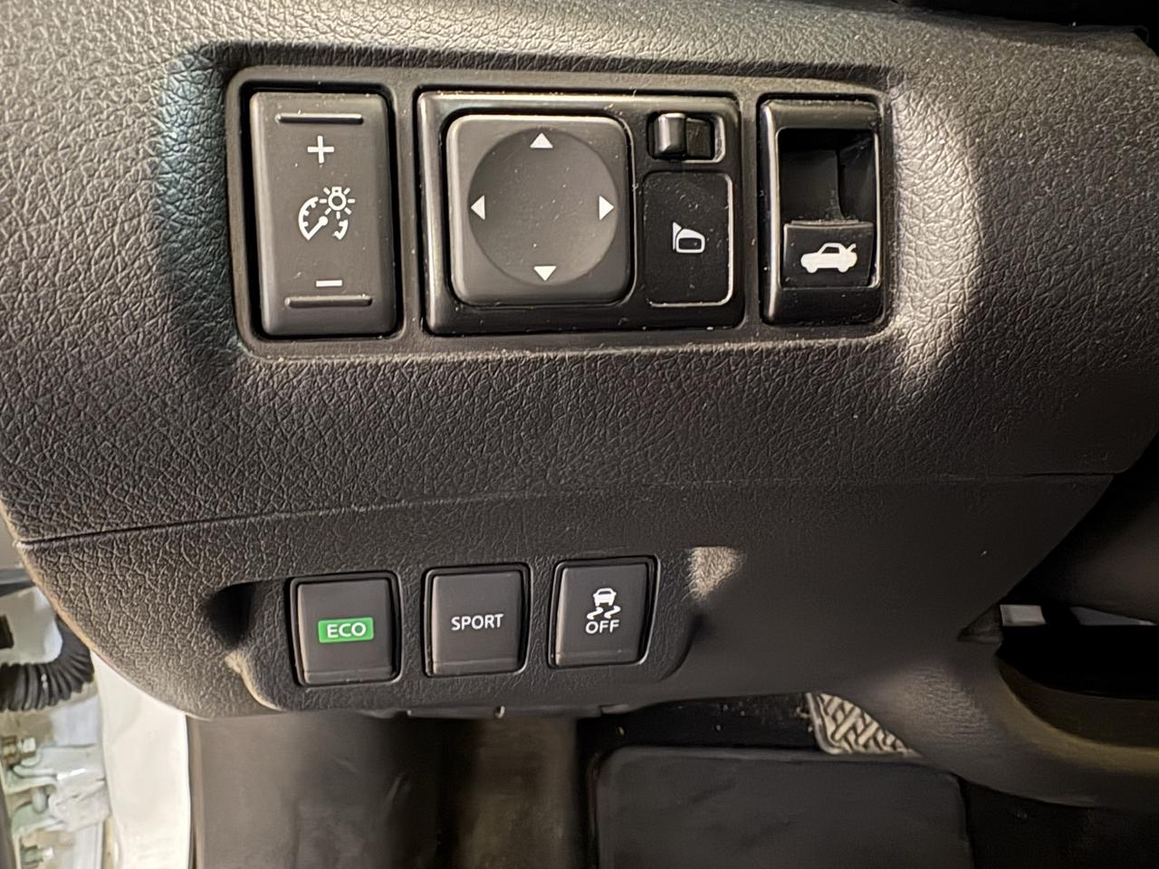 2018 Nissan Sentra S Photo