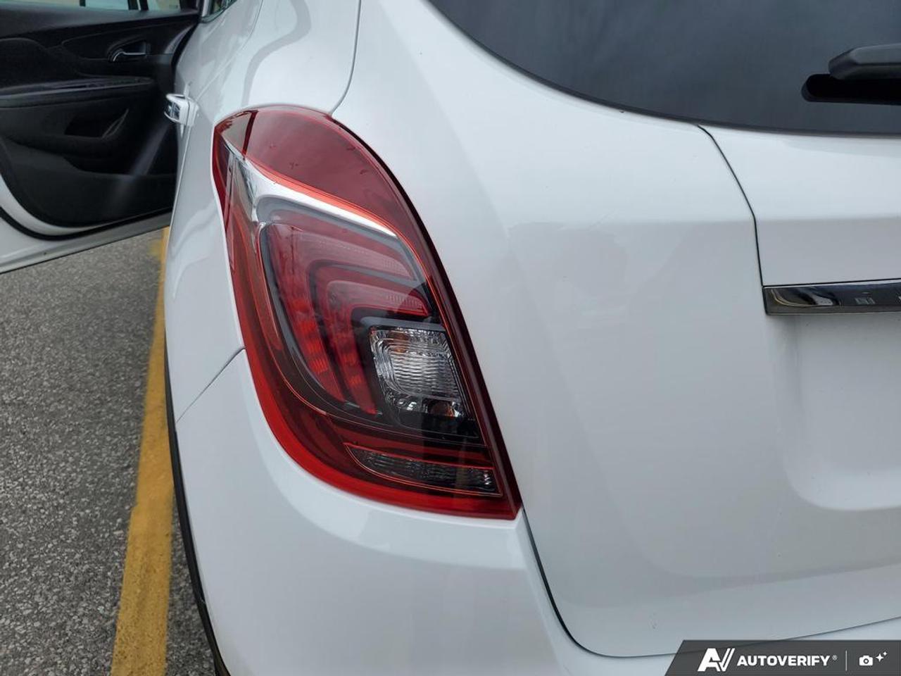 2019 Buick Encore Sport Touring-REMOTE START-BACK UP CAMERA-BLUETOOT Photo
