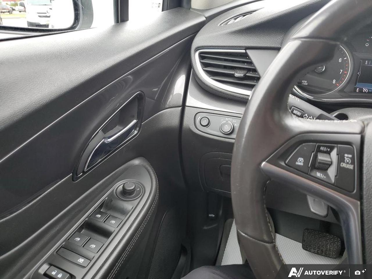 2019 Buick Encore Sport Touring-REMOTE START-BACK UP CAMERA-BLUETOOT Photo