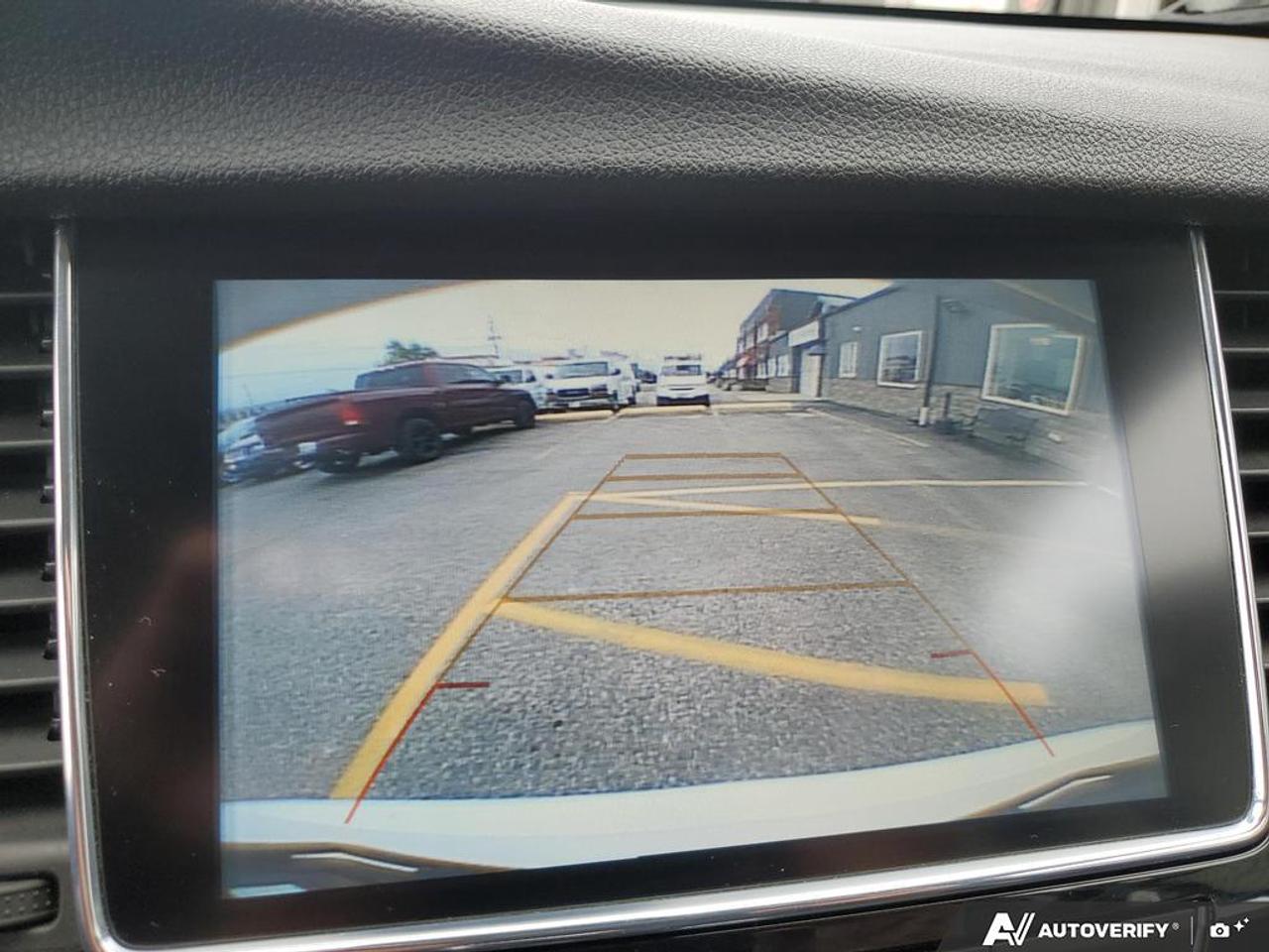 2019 Buick Encore Sport Touring-REMOTE START-BACK UP CAMERA-BLUETOOT Photo