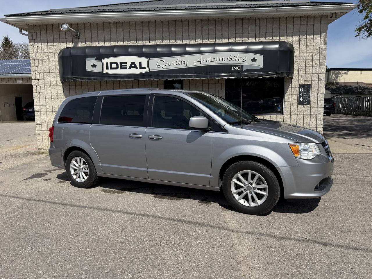 2020 Dodge Grand Caravan PREMIUM PLUS Photo0