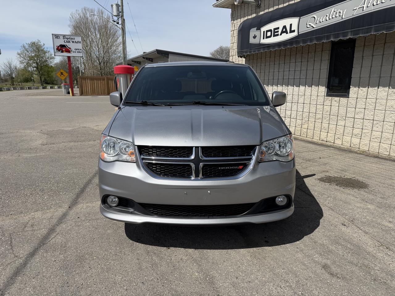 2020 Dodge Grand Caravan PREMIUM PLUS Photo1