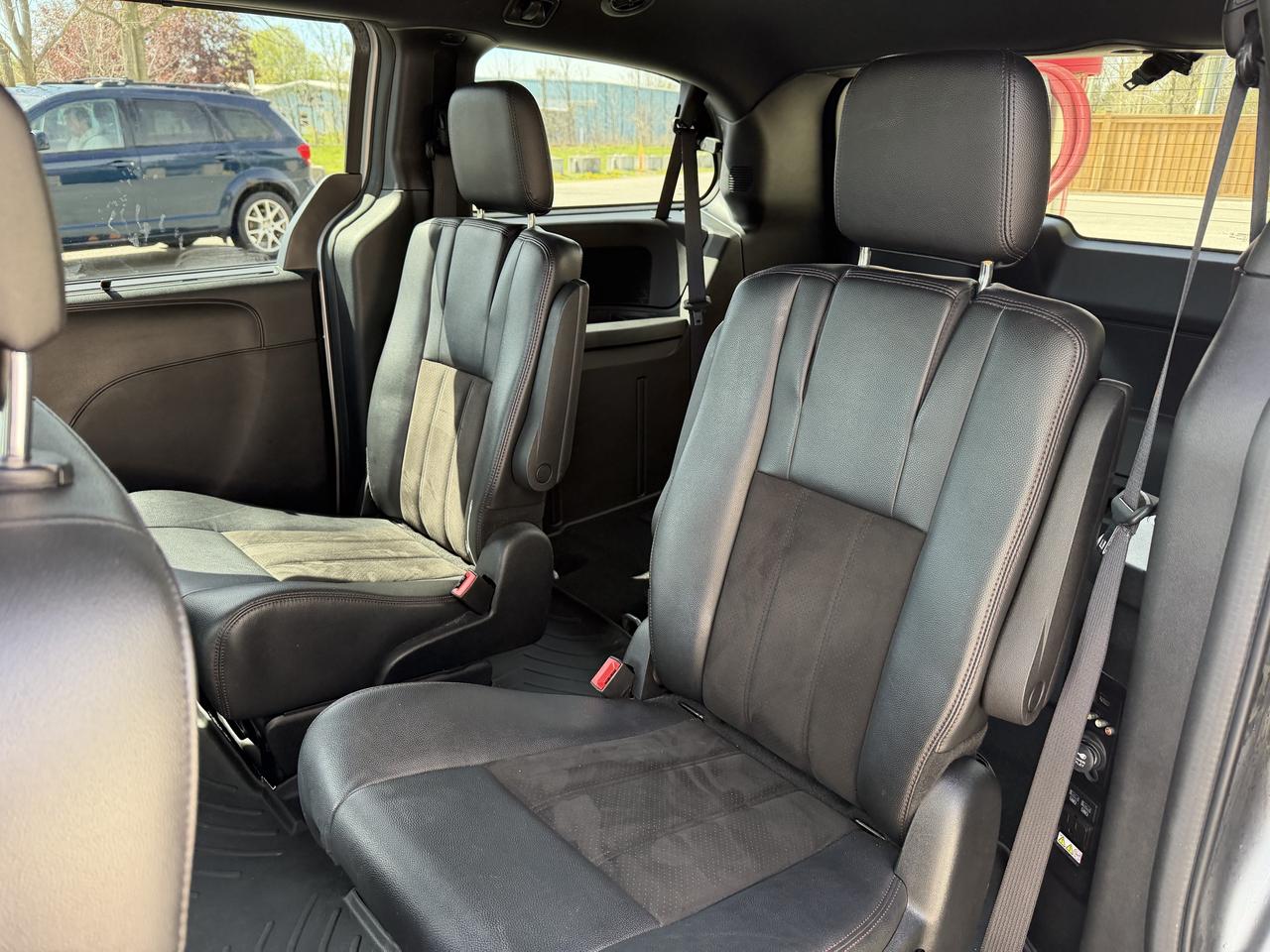 2020 Dodge Grand Caravan PREMIUM PLUS Photo