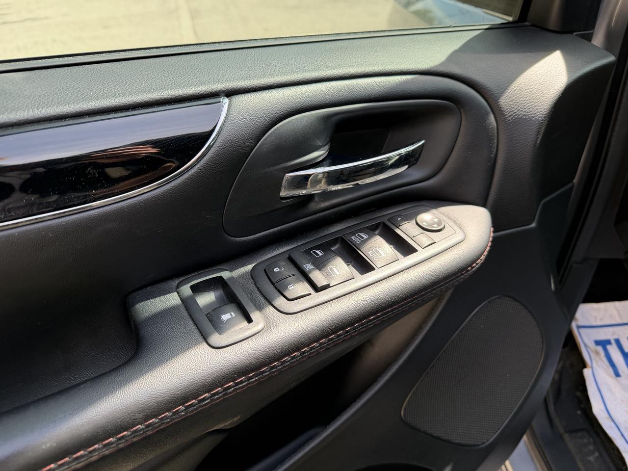 2020 Dodge Grand Caravan PREMIUM PLUS Photo