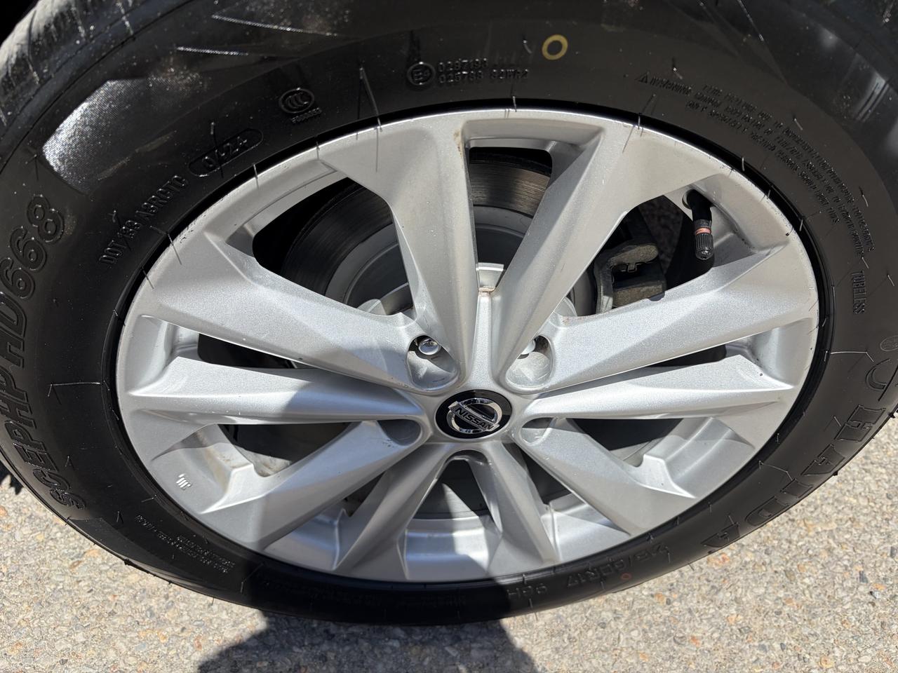 2019 Nissan Qashqai S Photo