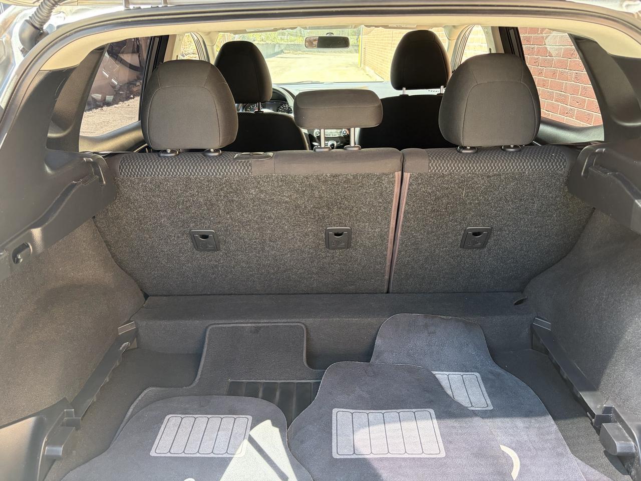 2019 Nissan Qashqai S Photo