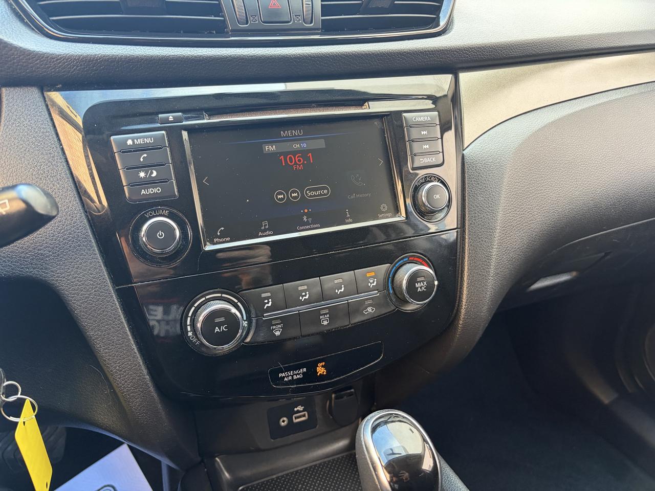2019 Nissan Qashqai S Photo