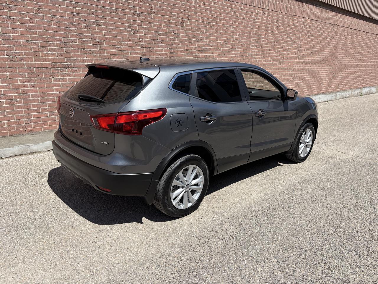 2019 Nissan Qashqai S Photo2