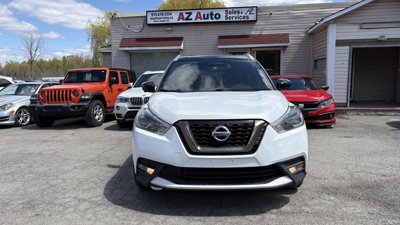 2019 Nissan Kicks SR Photo