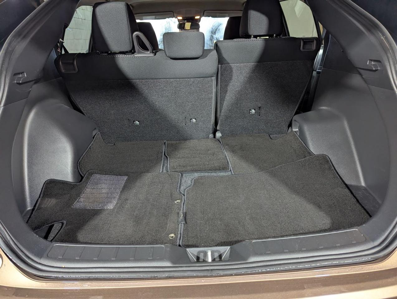 2022 Mitsubishi Eclipse Cross ES S-AWC WITH HD RADIO!! Photo