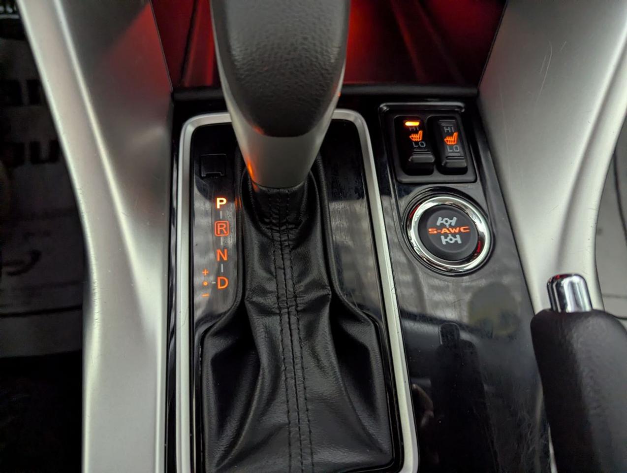 2022 Mitsubishi Eclipse Cross ES S-AWC WITH HD RADIO!! Photo