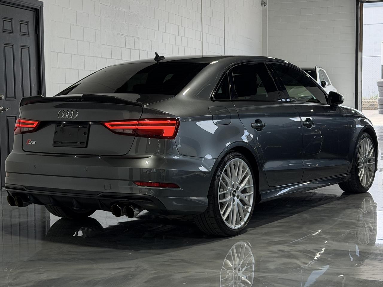 2019 Audi S3 Technik REDINT|NAVI|BACKUP Photo