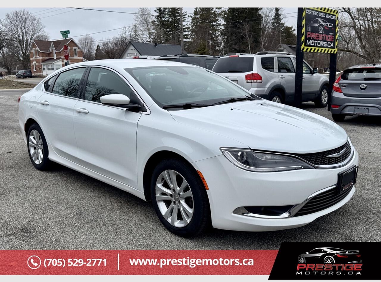 2015 Chrysler 200 Limited Photo