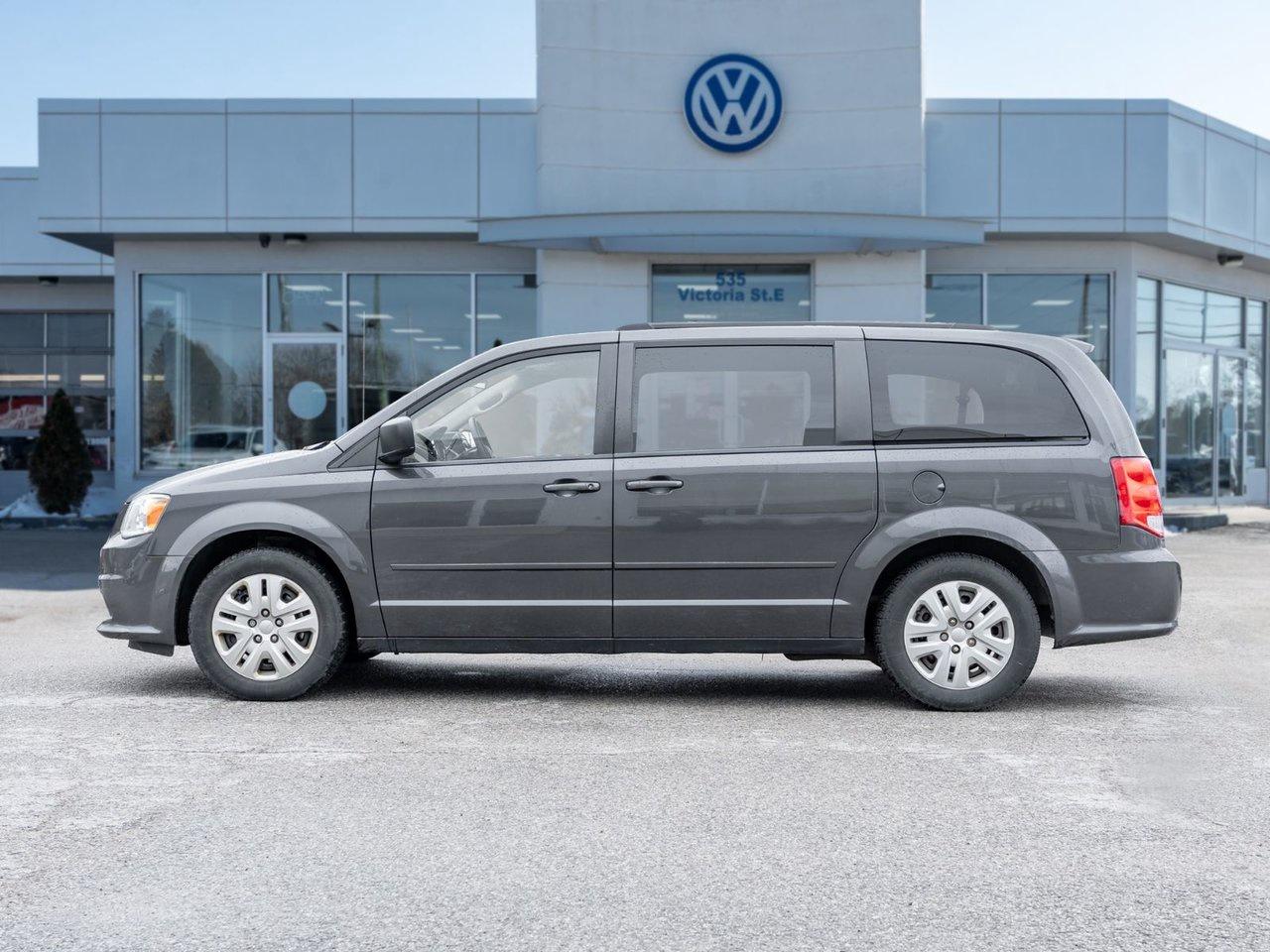 2016 Dodge Grand Caravan SXT Photo2