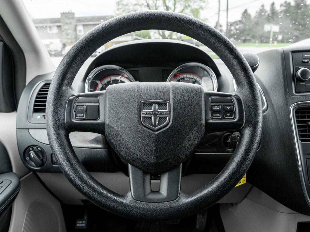 2016 Dodge Grand Caravan SXT Photo