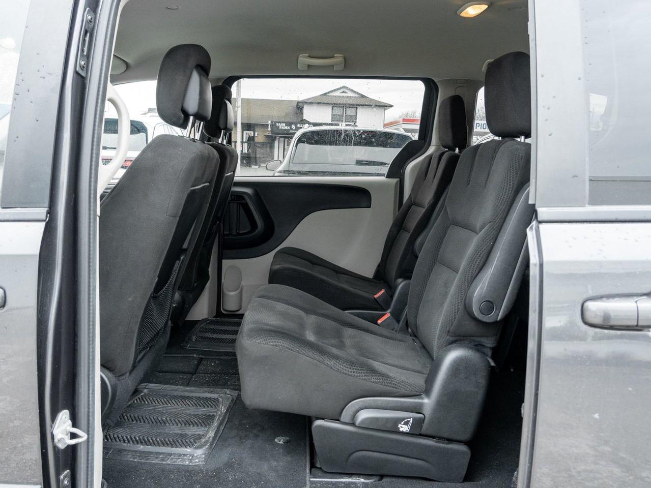 2016 Dodge Grand Caravan SXT Photo