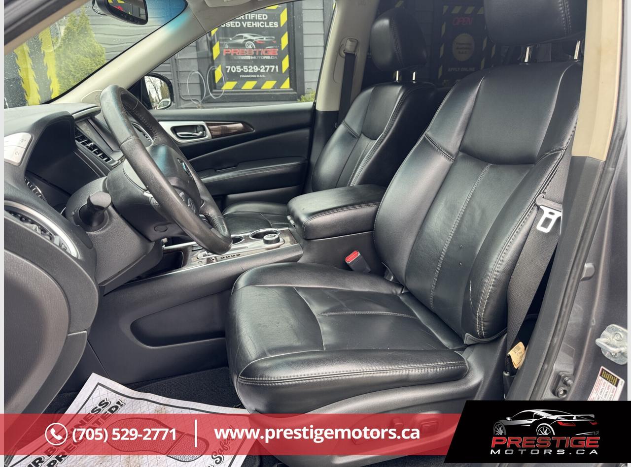 2016 Nissan Pathfinder SL Photo