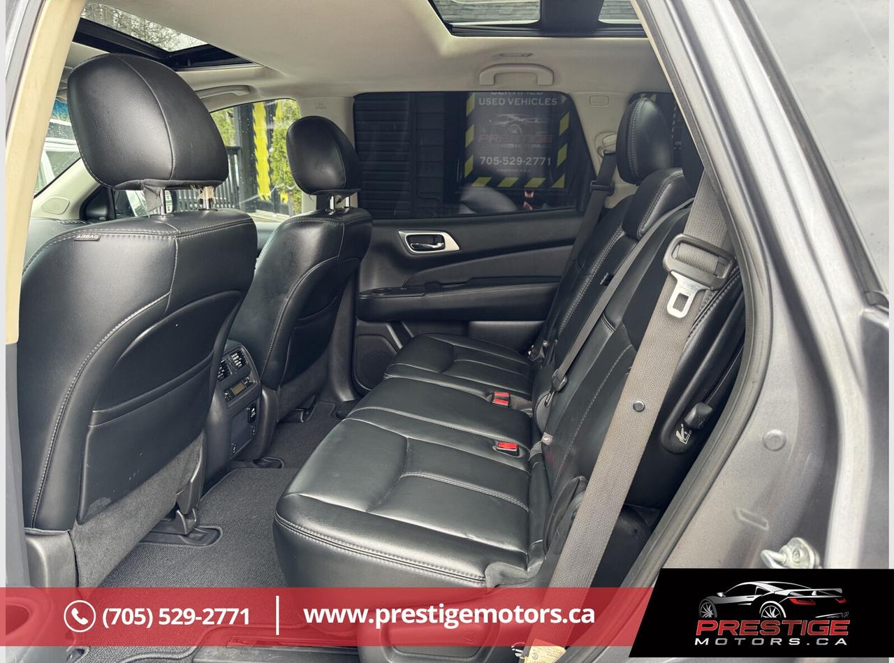 2016 Nissan Pathfinder SL Photo