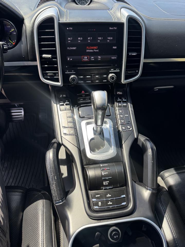 2018 Porsche Cayenne S Photo