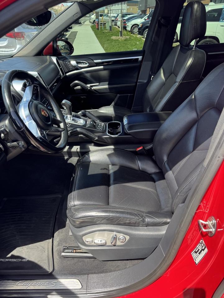 2018 Porsche Cayenne S Photo