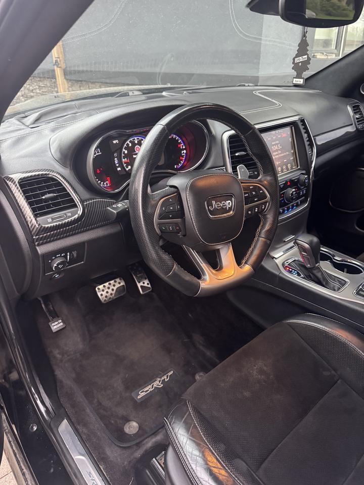 2017 Jeep Grand Cherokee SRT Photo