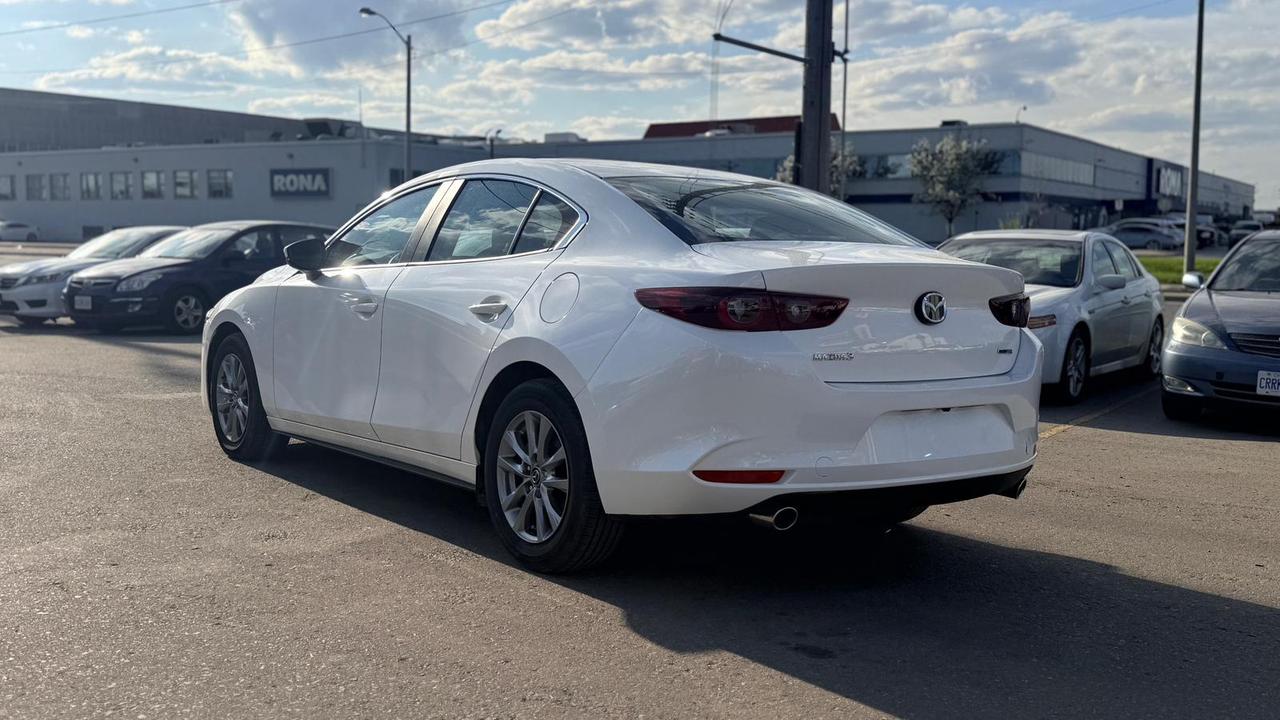 2025 Mazda MAZDA3 S Preferred Photo2