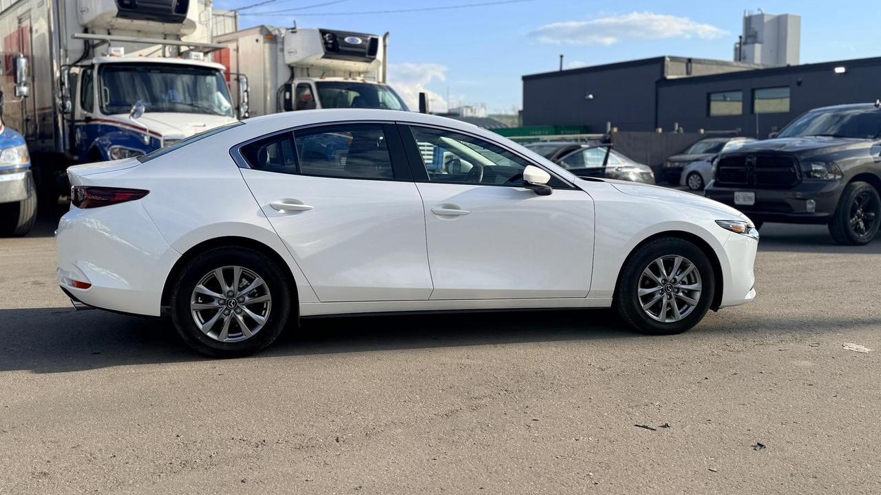 2025 Mazda MAZDA3 S Preferred Photo