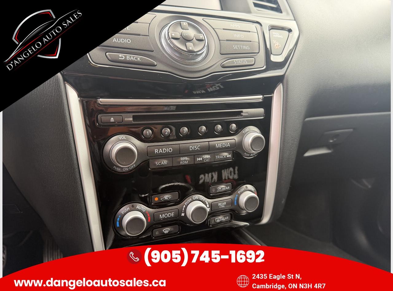 2019 Nissan Pathfinder SL Photo