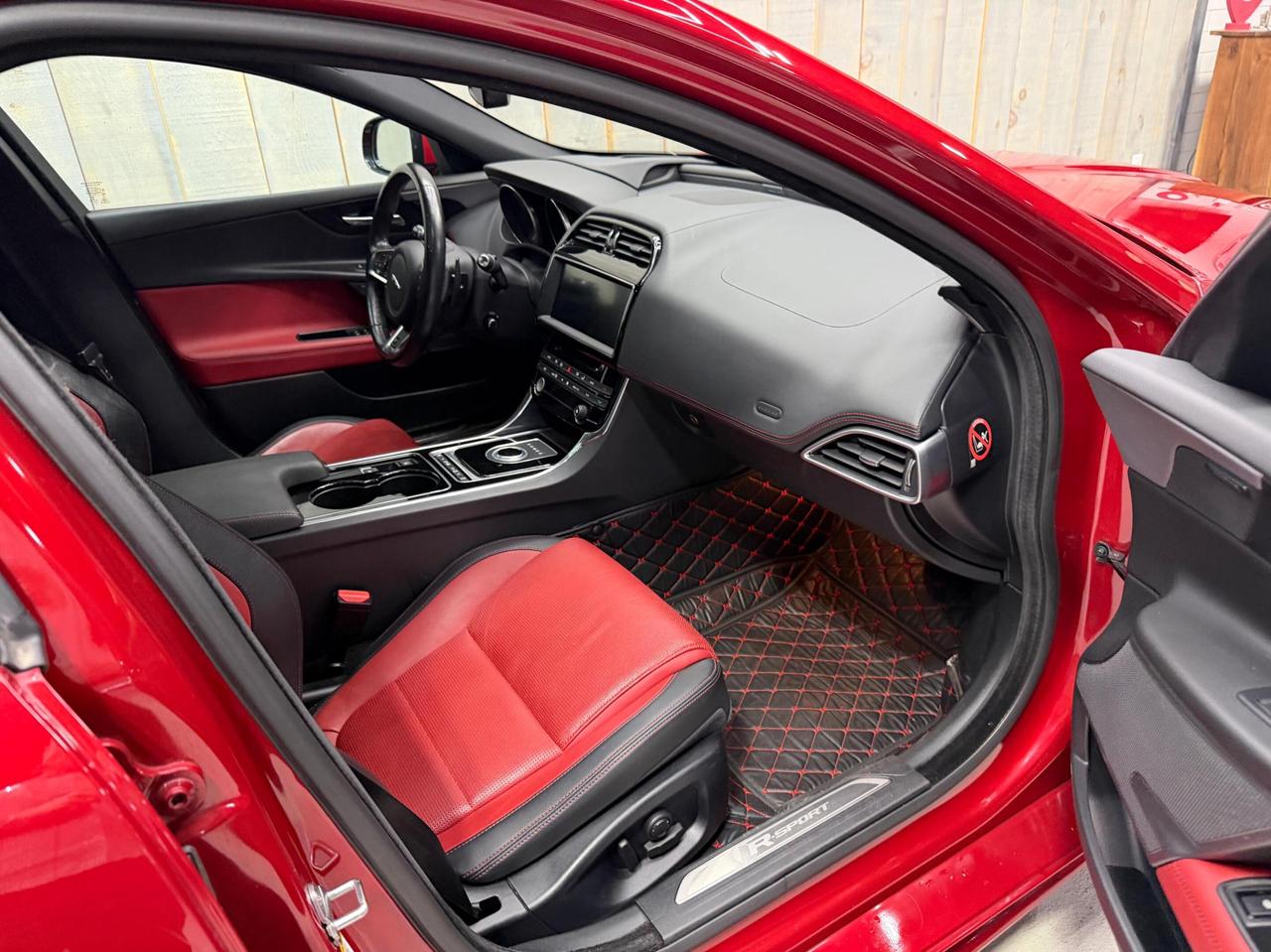 2017 Jaguar XE V6 SUPERCHARGED  R-Sport  35T FULL SERVICE RECORDS Photo