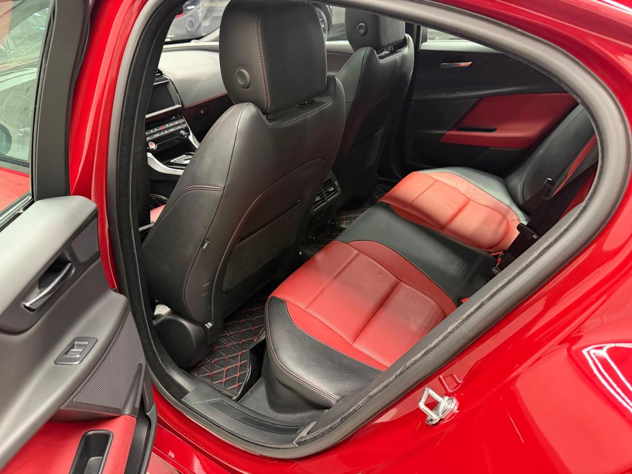 2017 Jaguar XE V6 SUPERCHARGED  R-Sport  35T FULL SERVICE RECORDS Photo