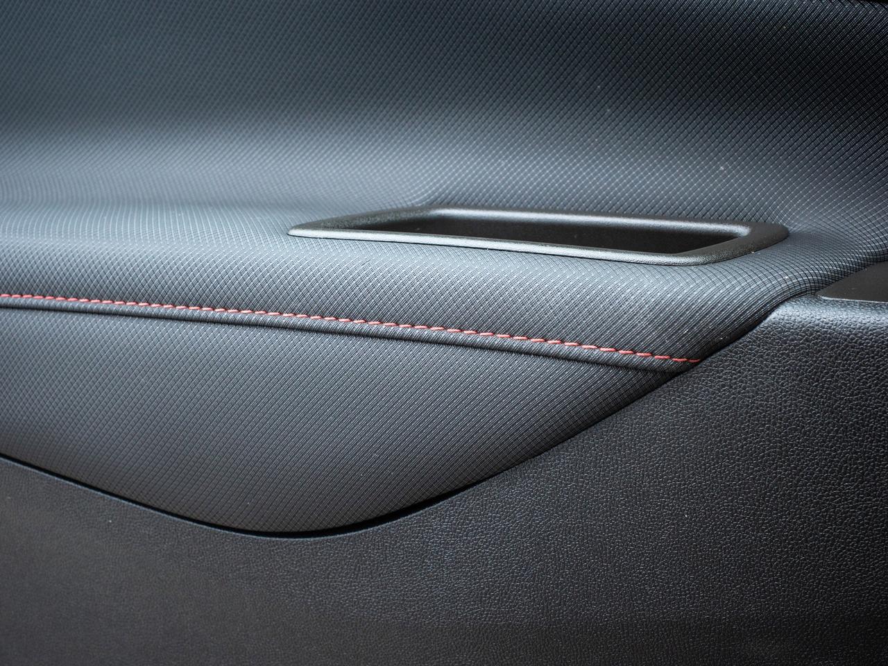 2023 Chevrolet Equinox RS - Power Driver Seat   Remote Trunk Release Photo
