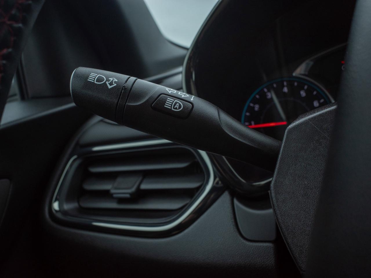2023 Chevrolet Equinox RS - Power Driver Seat   Remote Trunk Release Photo