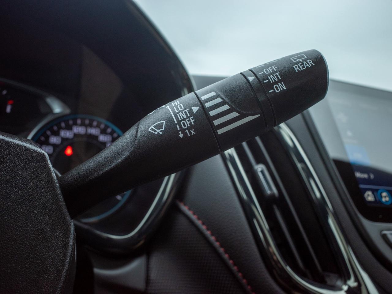 2023 Chevrolet Equinox RS - Power Driver Seat   Remote Trunk Release Photo