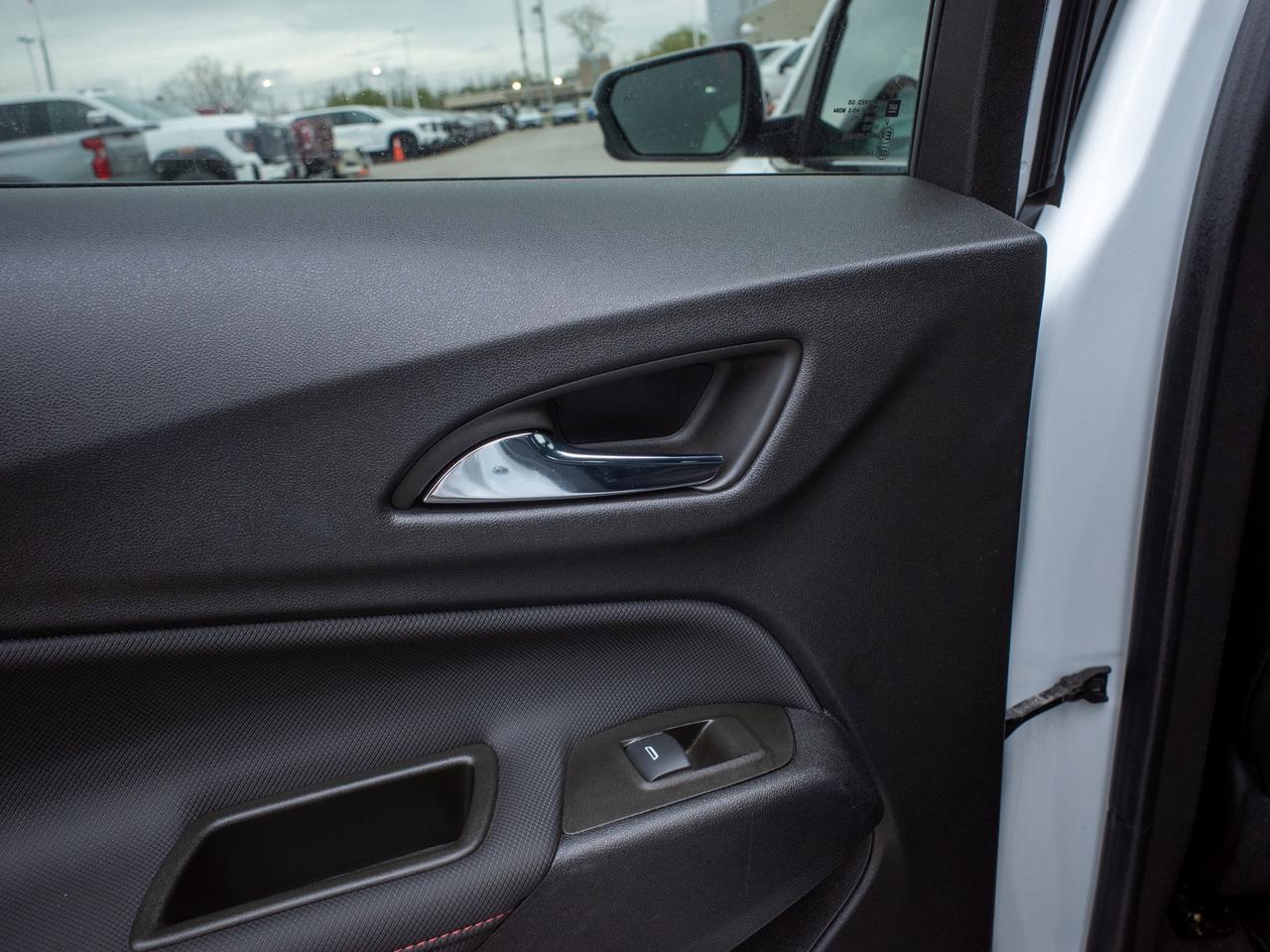 2023 Chevrolet Equinox RS - Power Driver Seat   Remote Trunk Release Photo
