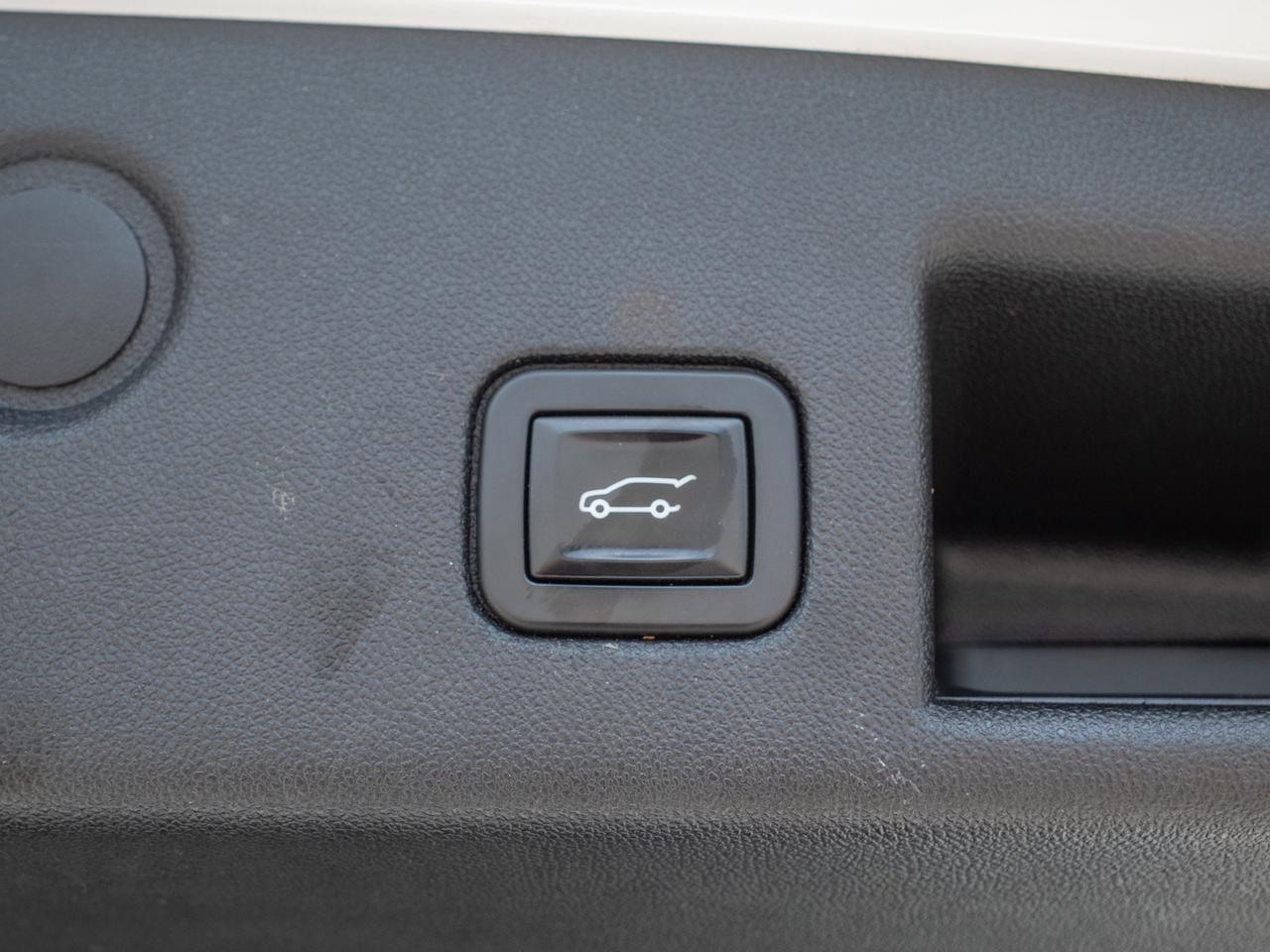 2018 Chevrolet Equinox LT - Heated Seats   Back-Up Camera Photo